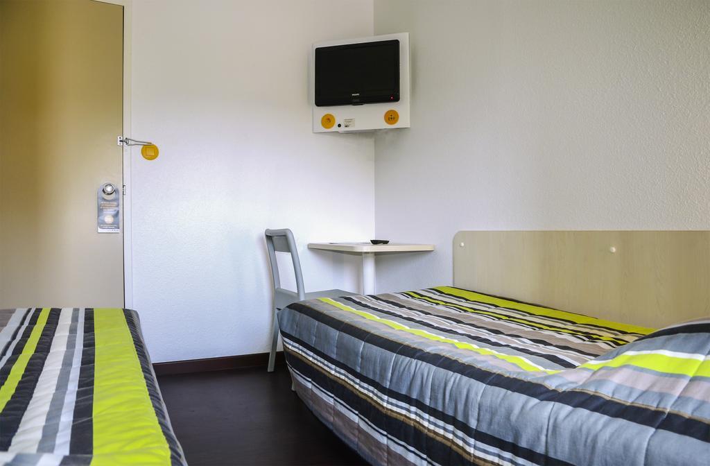 Enzo Hotel 1Er Prix Coudes Kültér fotó