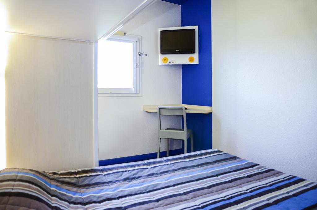 Enzo Hotel 1Er Prix Coudes Kültér fotó